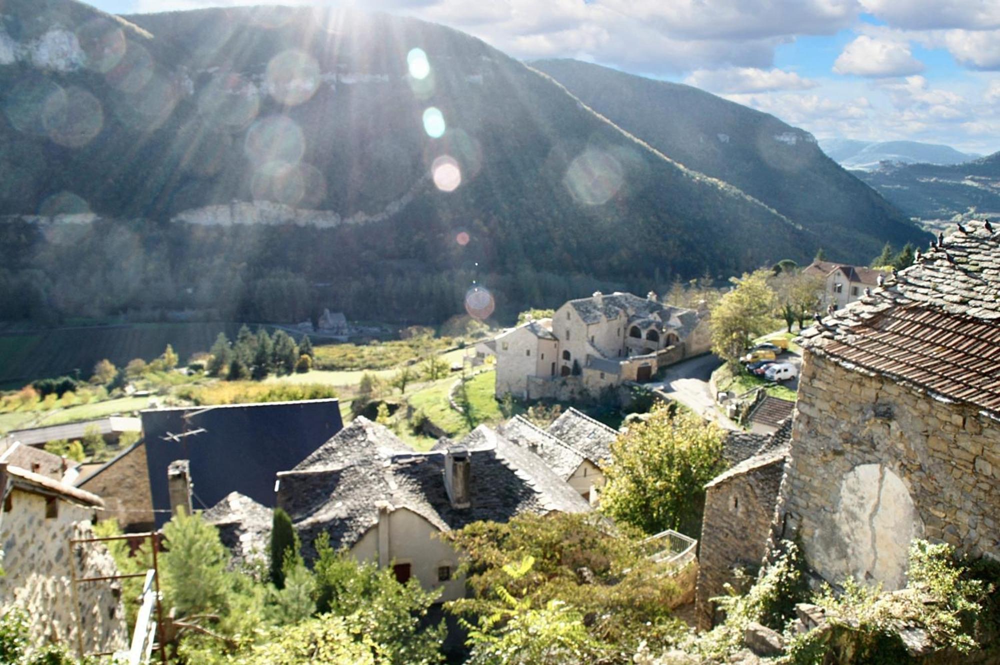Maison Charmante Avec Vue Sur La Montagne, Mostuéjouls Buitenkant foto